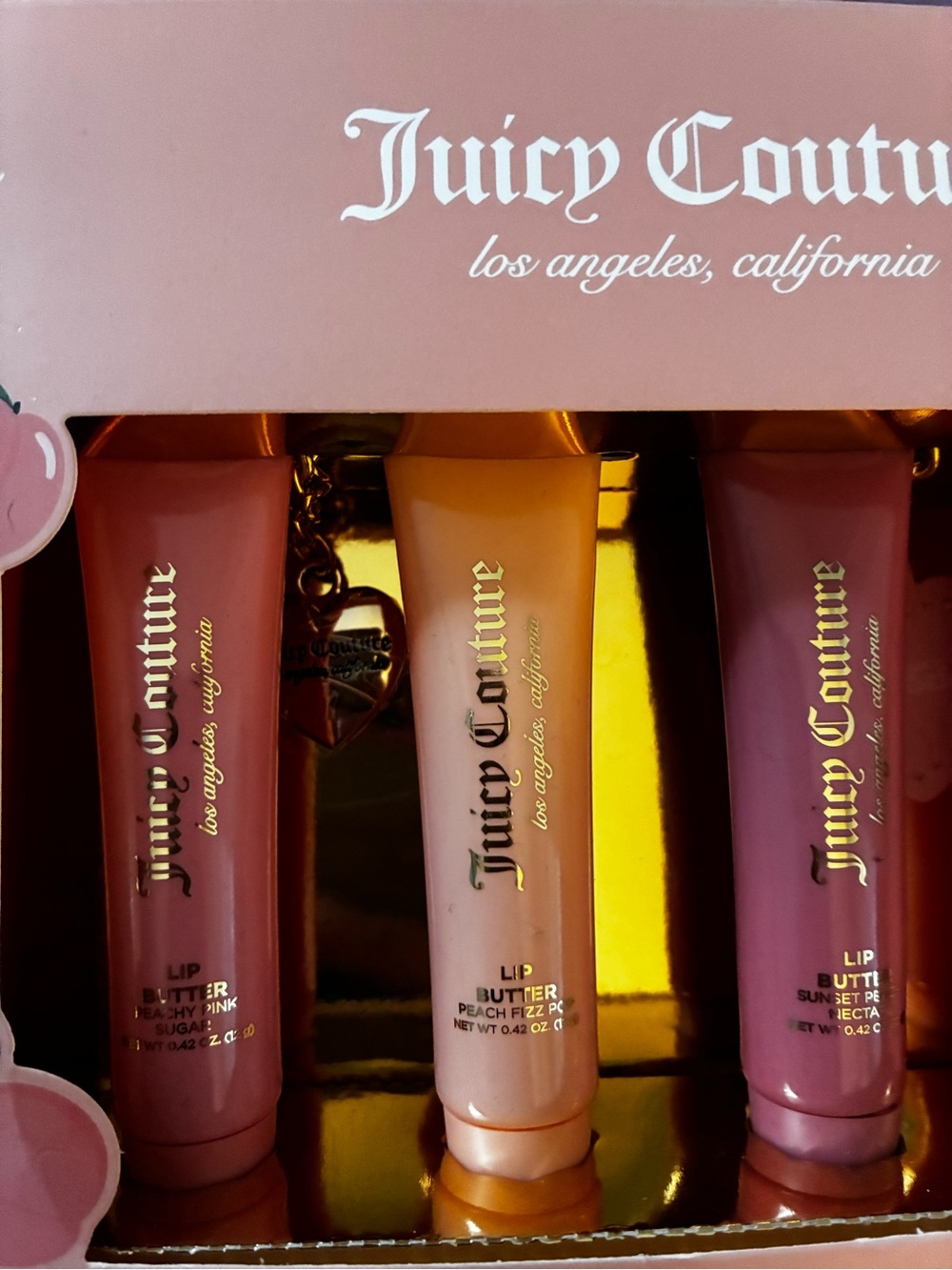 Juicy Couture Pretty in peach Lip Butter Set of 4 w/ charms - Picture 3 of 6